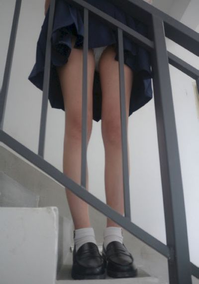 裙子里面是野兽在线_HDBD在线观看